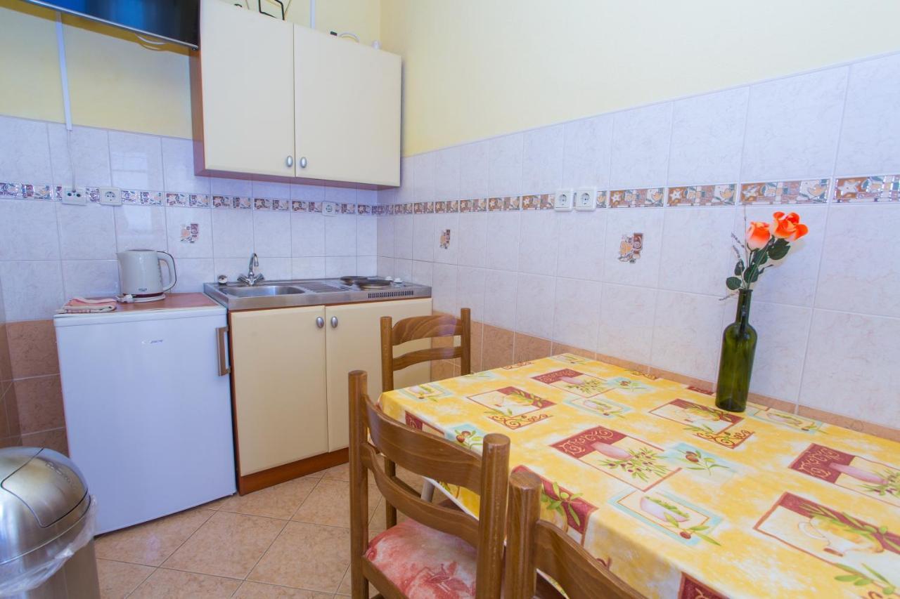 Apartments With A Parking Space Baska Voda, Makarska - 6761 Zewnętrze zdjęcie