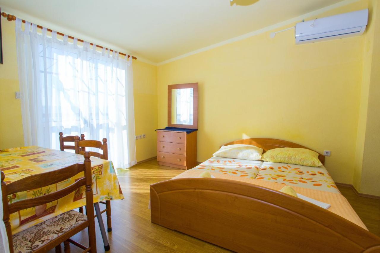 Apartments With A Parking Space Baska Voda, Makarska - 6761 Zewnętrze zdjęcie