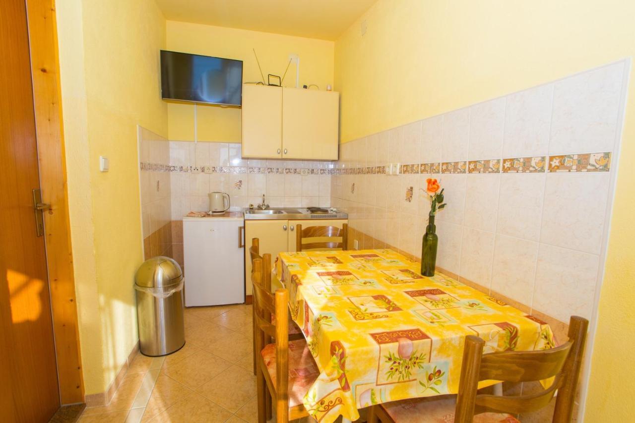 Apartments With A Parking Space Baska Voda, Makarska - 6761 Zewnętrze zdjęcie