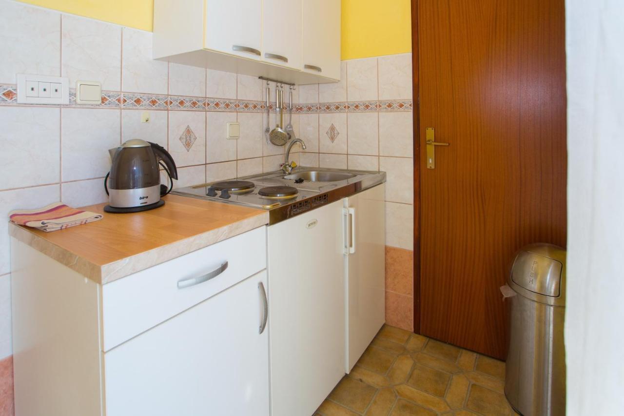 Apartments With A Parking Space Baska Voda, Makarska - 6761 Zewnętrze zdjęcie